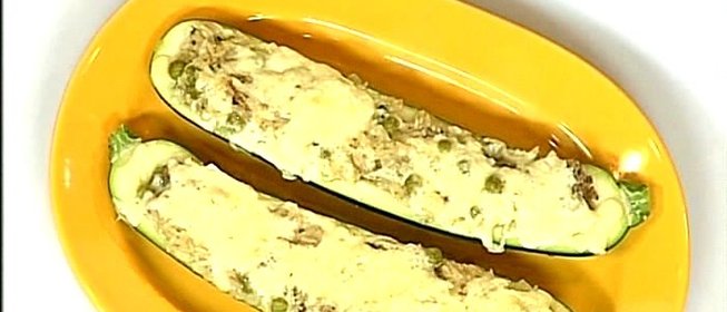 Кабачки с тушенкой