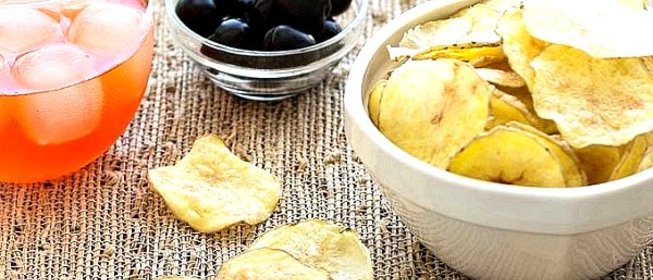 Картофельные чипсы в духовке без масла