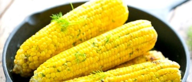 Кукуруза в фольге на гриле