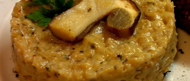 Перловая каша с белыми грибами