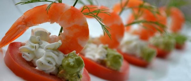 Закуска с креветками и мягким сыром