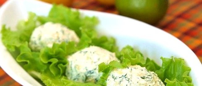 Творог с укропом и чесноком