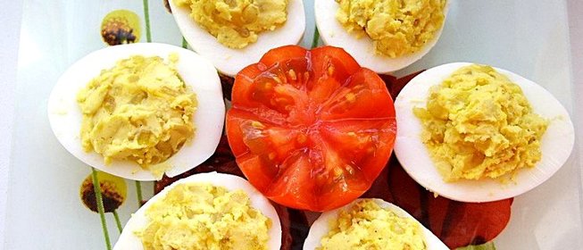 Яйца фаршированные жареным луком