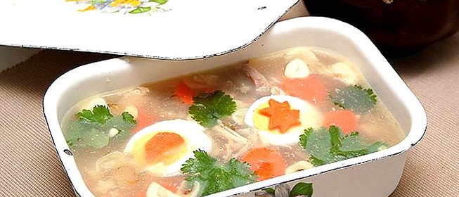 Свиной холодец с соусом