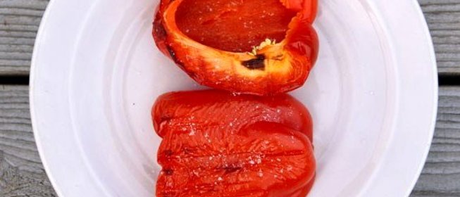 Жареные разноцветные перцы на гриле