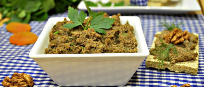 Паштет из чечевицы с курагой