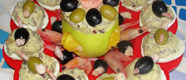 Фаршированные яйца с креветками Пир Викингов