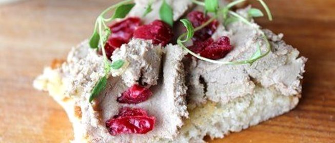 Паштет с печенью, грудкой и пармезаном