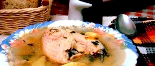 Рыбный суп из лосося