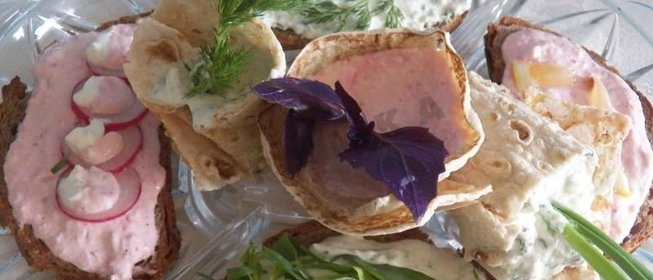 Закуска из сцеженного мацуна (камац мацун)