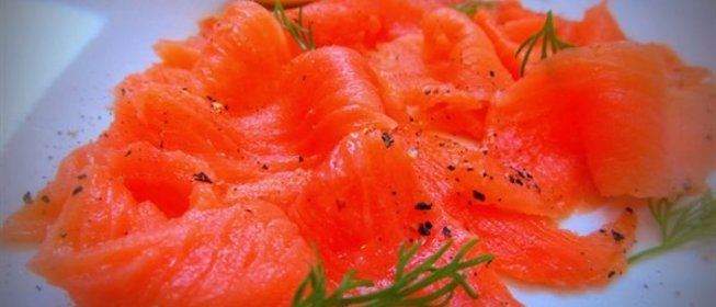 Слабосолёный лосось по-шведски (гравлакс, gravlax)