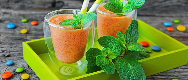 Морковный смузи с маракуйей