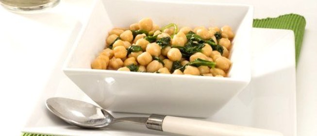 Нут со шпинатом и лимоном