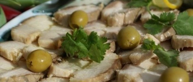 Осетрина отварная