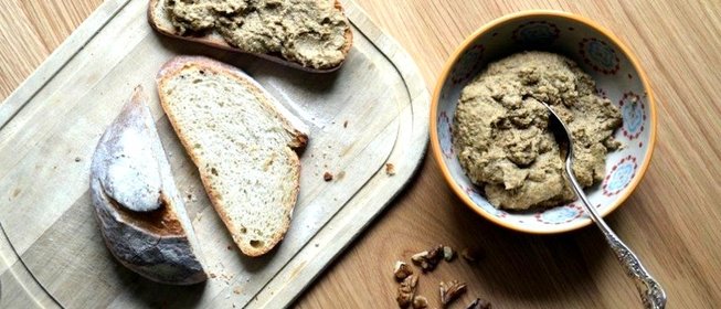 Паштет из чечевицы и грецких орехов