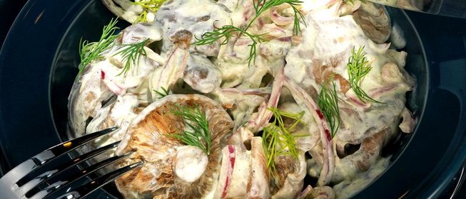 Рыжики в сметанно-горчичном соусе