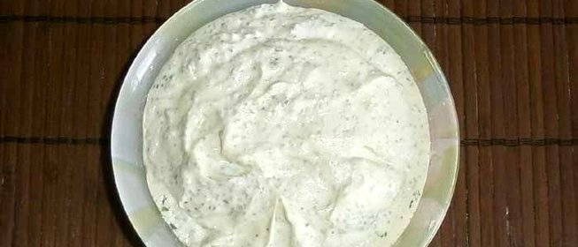 Творог с зеленью и чесноком