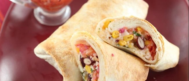 Буррито из кукурузы, фасоли и риса