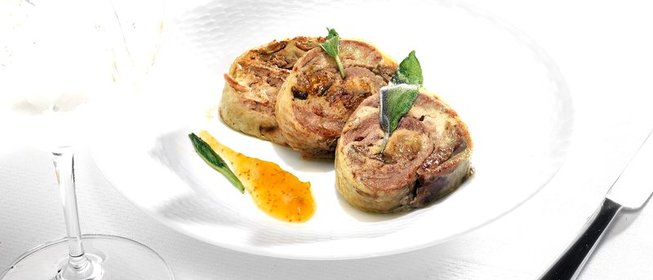 Галантин из цесарки, печени цесарки и белых грибов