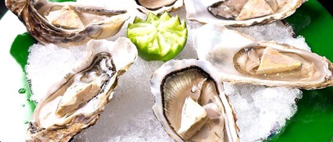 Устрицы с имбирем и лаймом