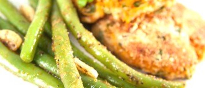 Зеленая фасоль с горчичной заправкой и луком-шалотом