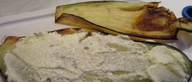 Баклажаны с чесночно-майонезным соусом