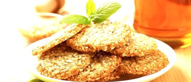 Хрустящая закуска из семечек