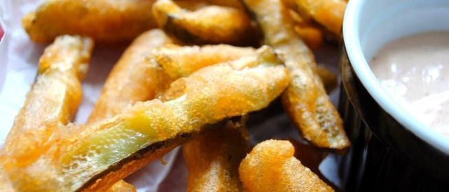 Соленые огурцы в кляре