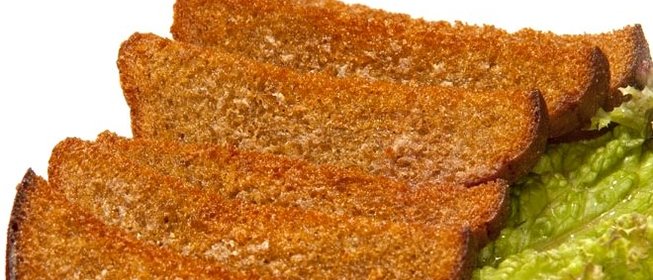 Сухари с чесноком в духовке