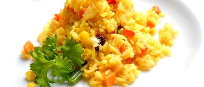 Рис с овощами, паприкой и тимьяном