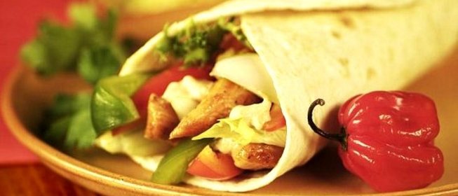 Бурито с курицей и фасолью