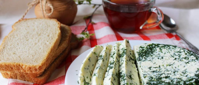 Адыгейский сыр с укропом