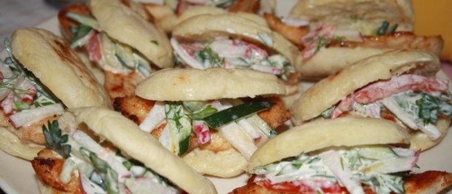 Батбуты с курицей и овощами