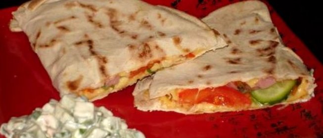 Кесадилья с ветчиной и сыром