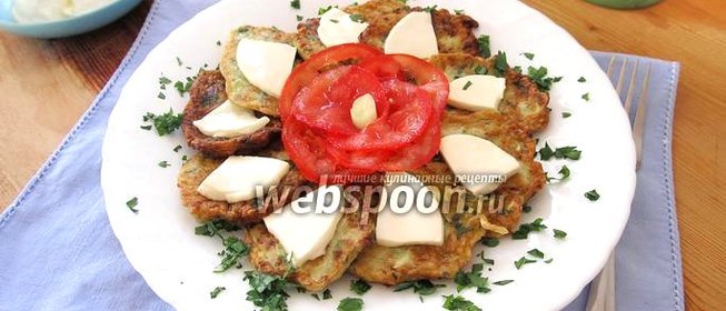 Оладьи из кабачков с луком-шалотом