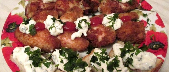 Куриные крылья с соусом тартар