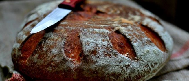 Картофельный белый хлеб с жареным луком