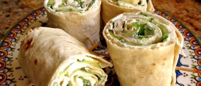 Лаваш с сыром и зеленью