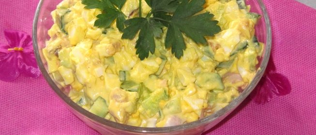 Салат с копченым окорочком