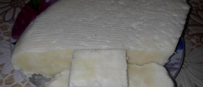 Брынза из молока и уксуса