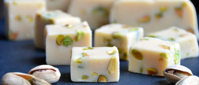 Помадка со сливочным ликером и фисташками