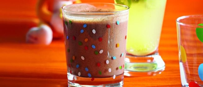 Шоколадный смузи с ореховой пастой