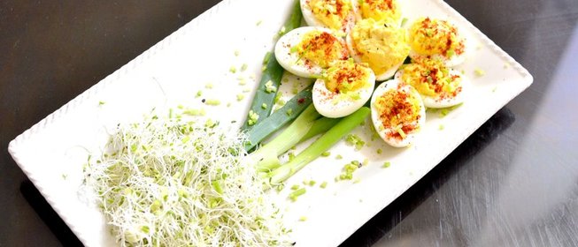 Цветочки из яиц