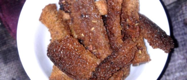 Чесночные сухарики в духовке