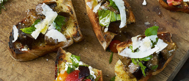 Тосты с баклажанами