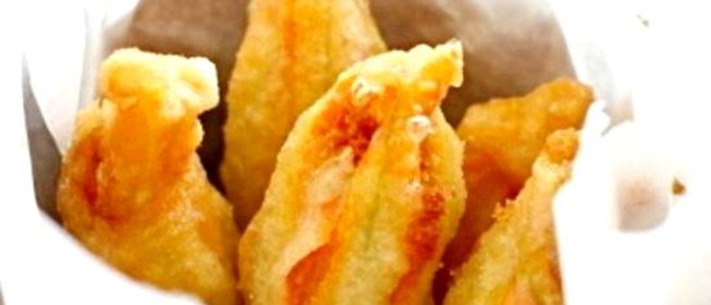 Жареные цветы цуккини с сыром