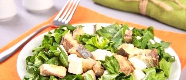 Салат с тунцом и сыром