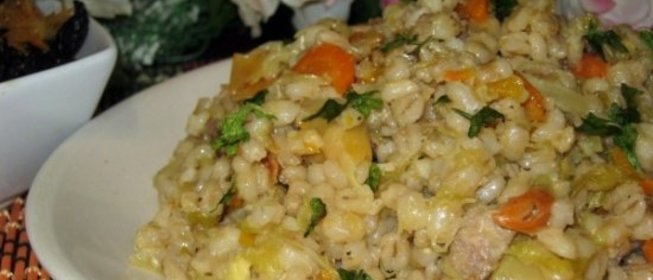 Перловка с мясом и овощами