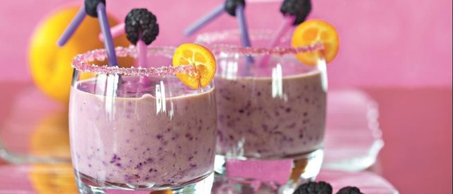 Чернично-ежевичный коктейль