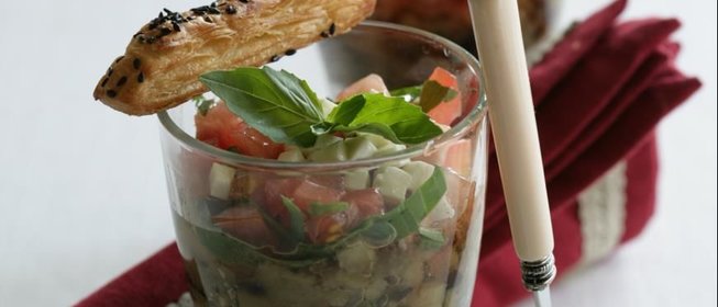 Закуска из баклажанов с брынзой и палочками из слоеного теста